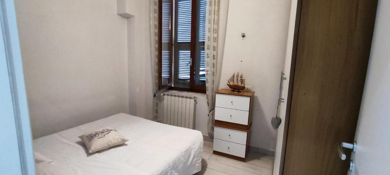 Casa Carlo Apartment ลาสเปเซีย ภายนอก รูปภาพ