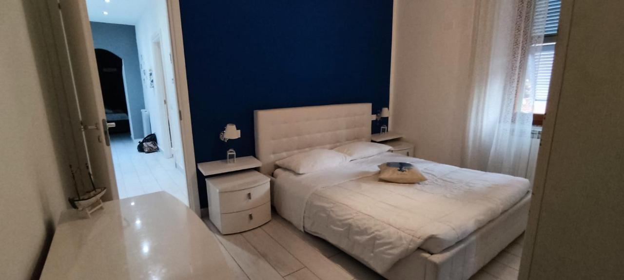 Casa Carlo Apartment ลาสเปเซีย ภายนอก รูปภาพ
